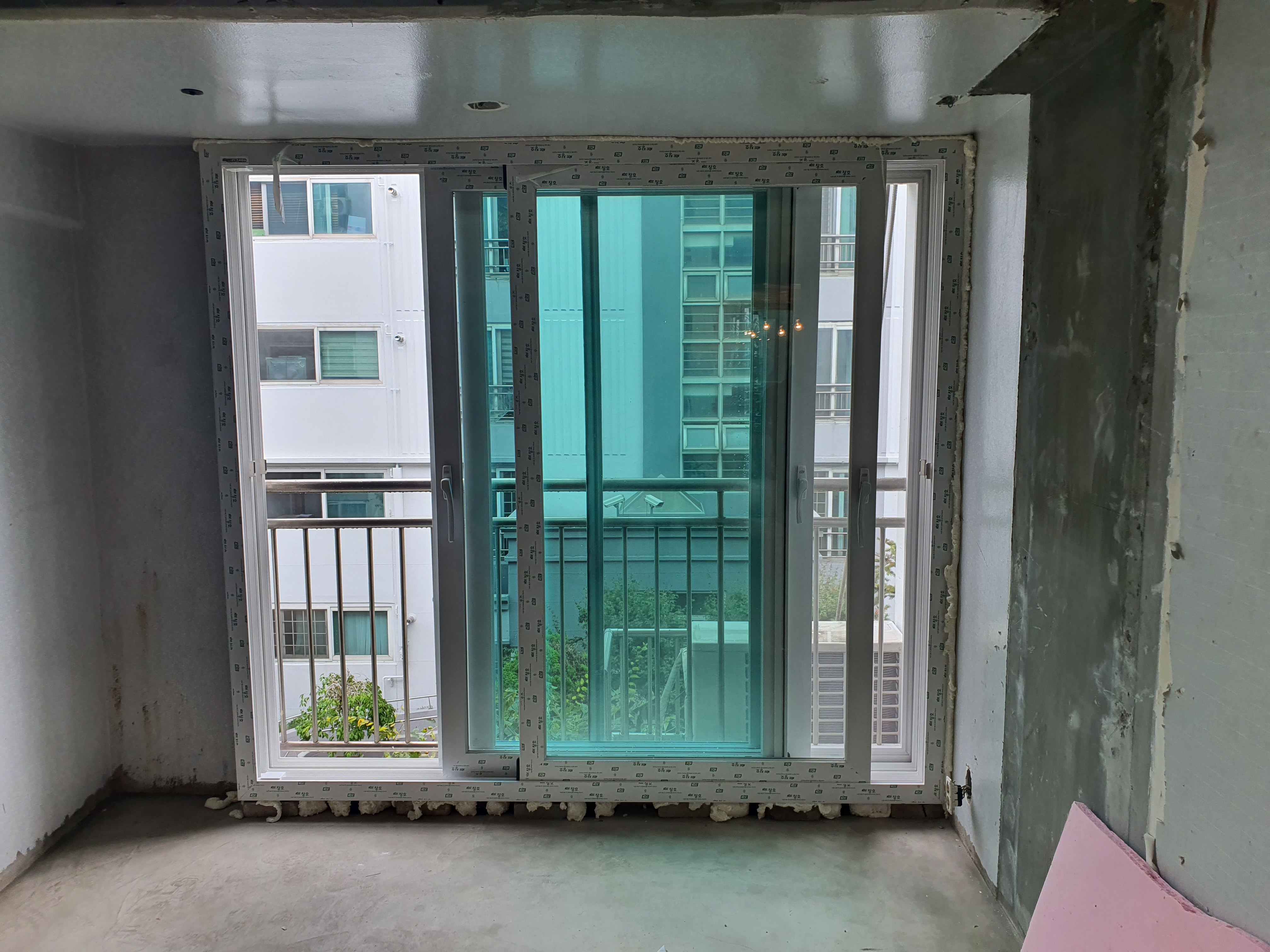 서울수목원현대홈타운스위트 105동301 현장입니다.