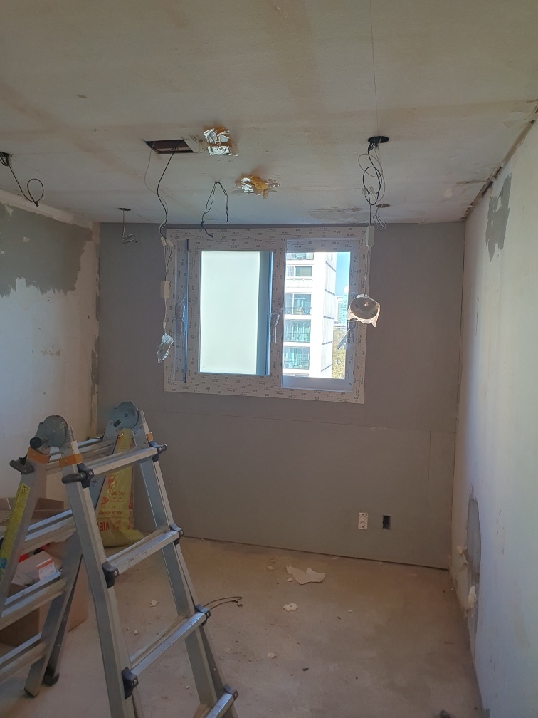 강남구 대치동 쌍요아파트 8동 807호 현장입니다.